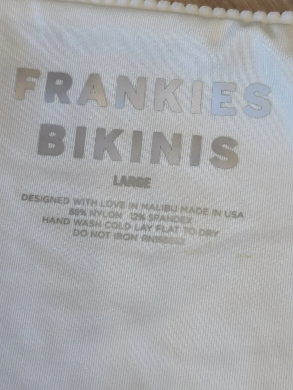 Frankies Bikinis chic white